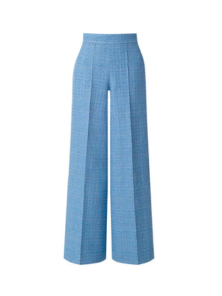 Wide trousers made of tweed